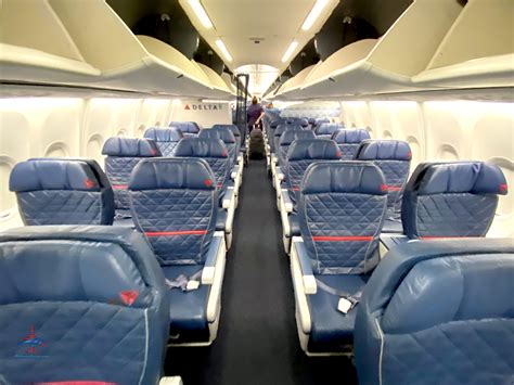 boeing 737-900 seat